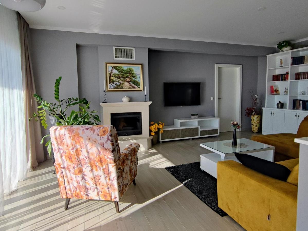 Luxury Apartment Pape Baška Voda Exterior foto